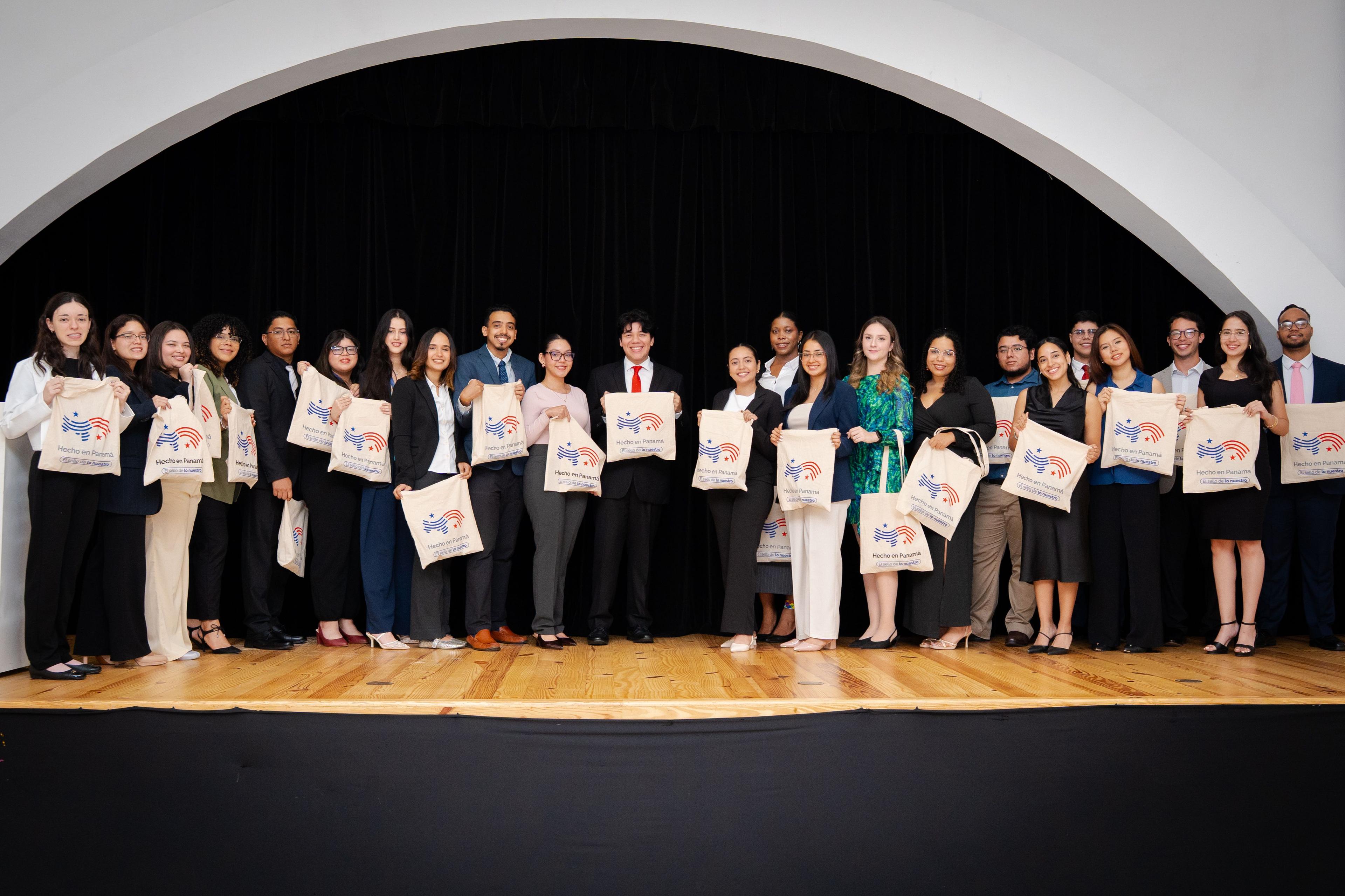 soy un alt por defecto por favor validar en imagen