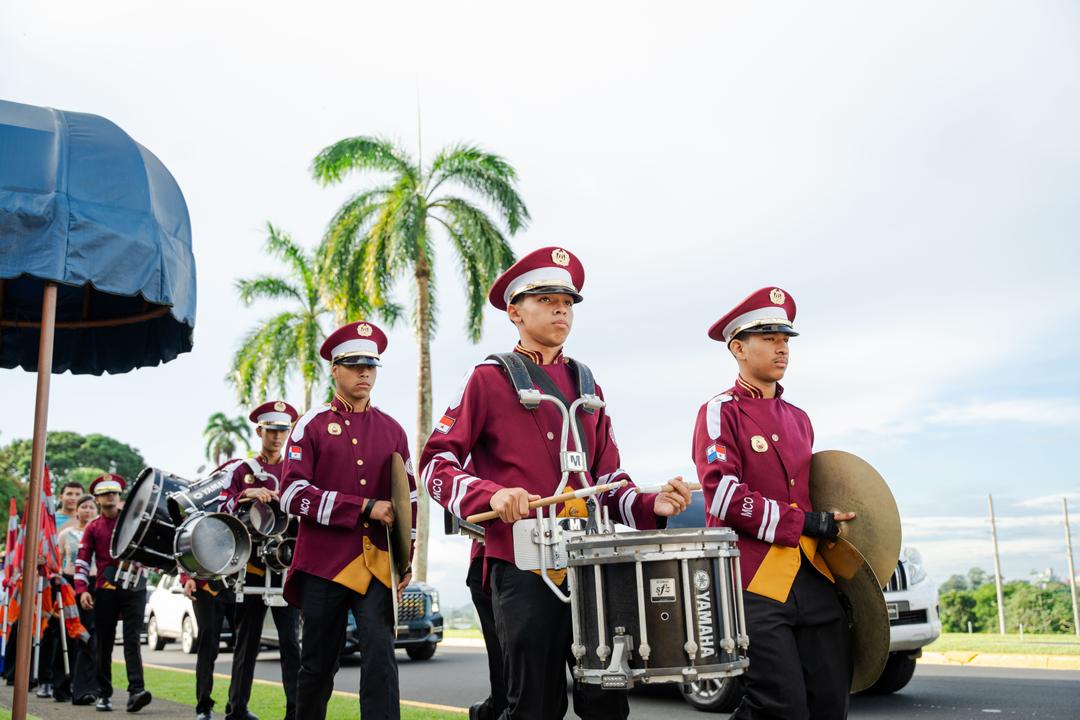 soy un alt por defecto por favor validar en imagen