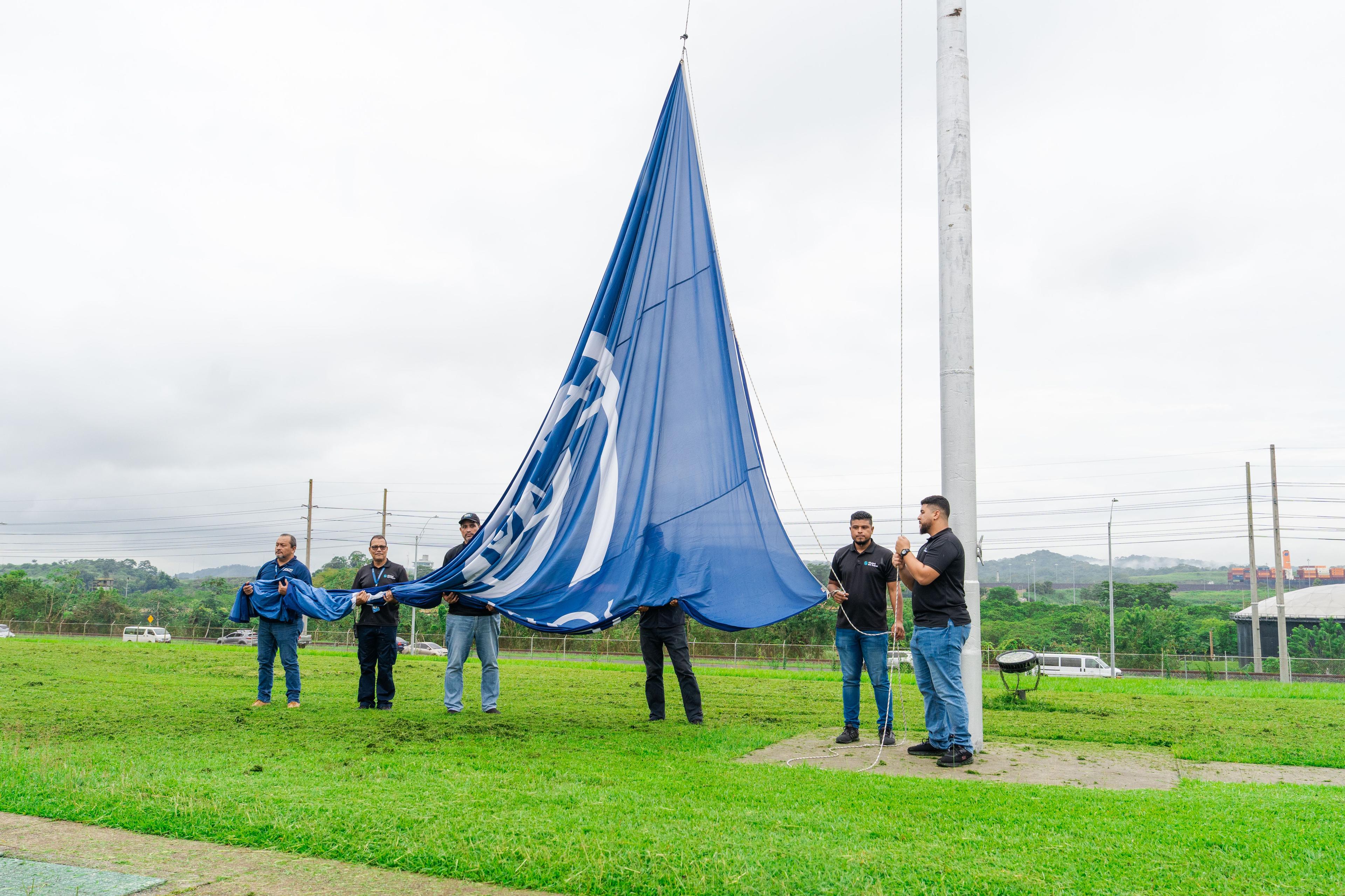 soy un alt por defecto por favor validar en imagen