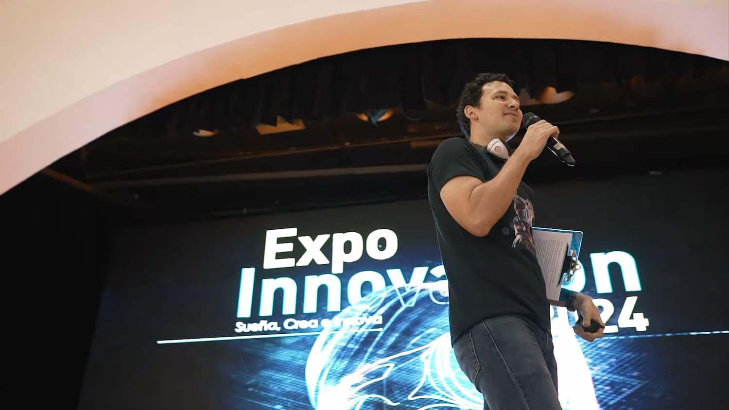 Alejandro Carbonell en expo Innovación