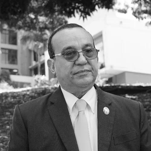 Eduardo Flores