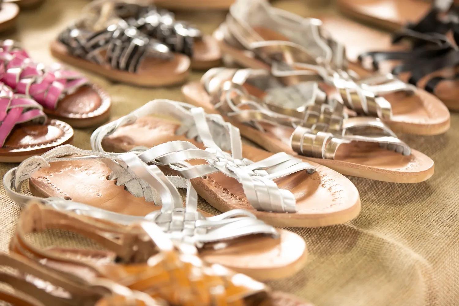 Zapatos de dama en el Mercado Urbano de Ciudad del Saber